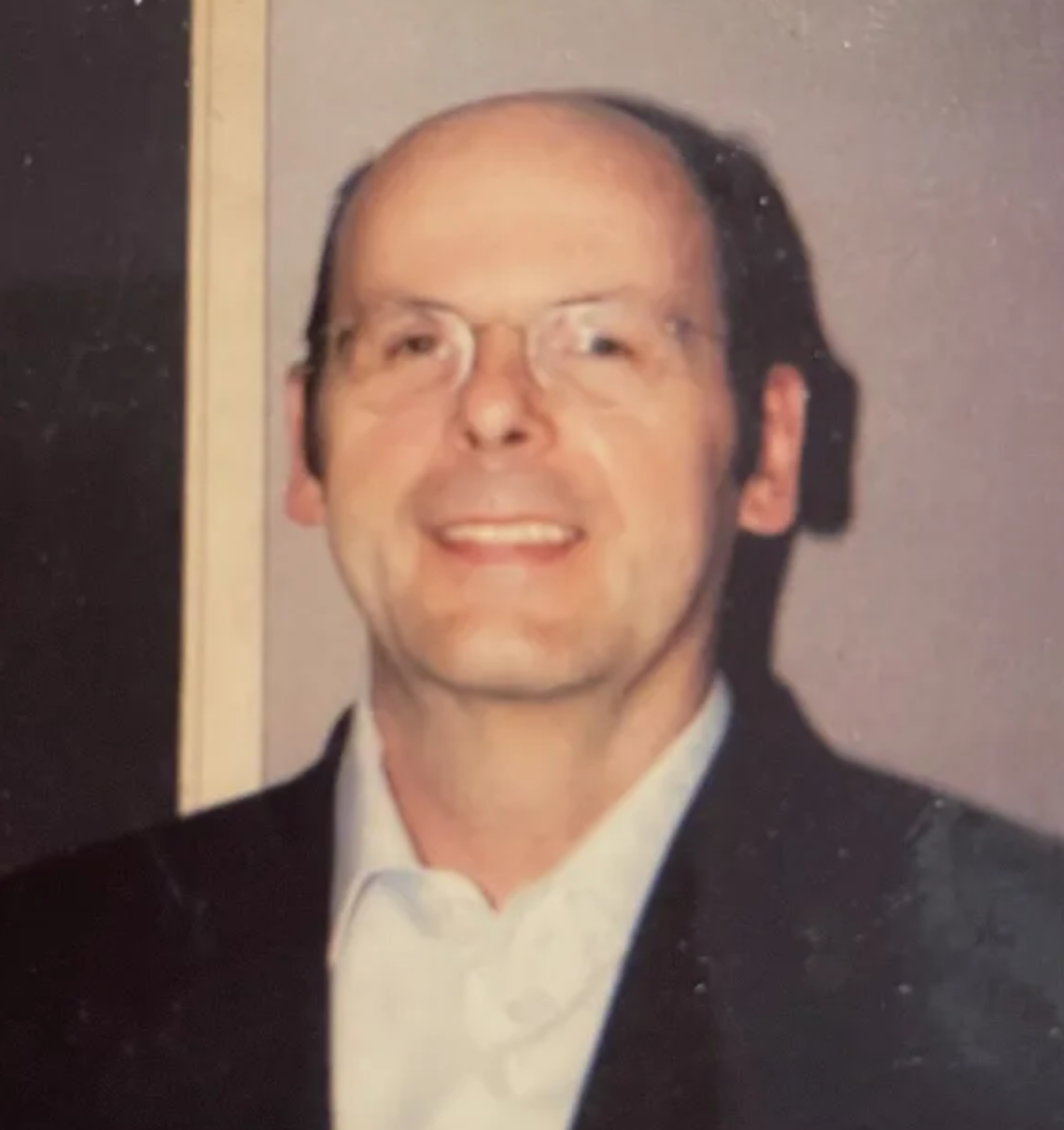 Bernard DESCOUTURES : praticien Annette K. Santé